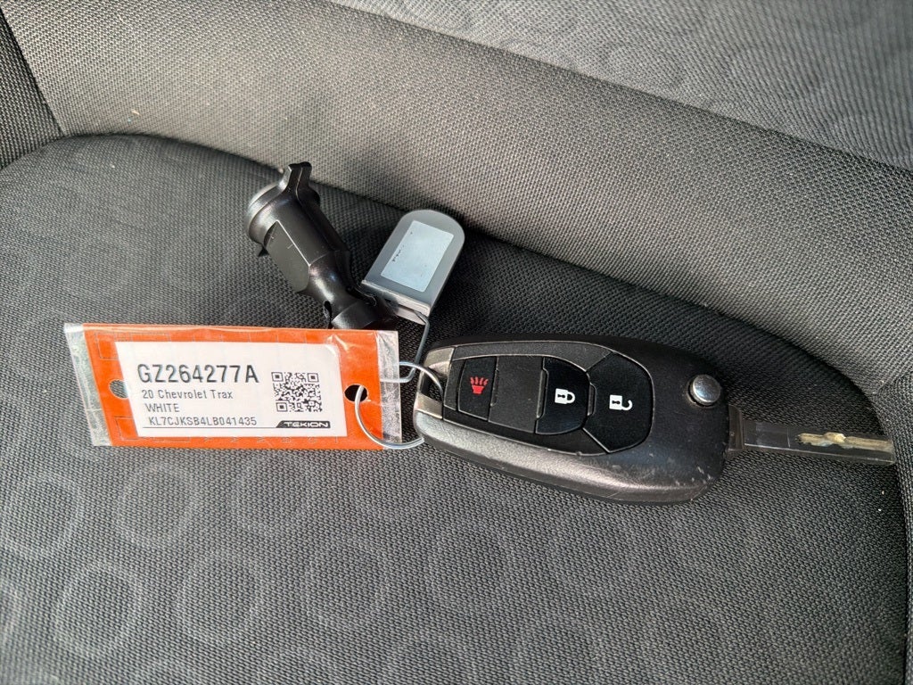 2020 Chevrolet Trax LS CARBRAVO!