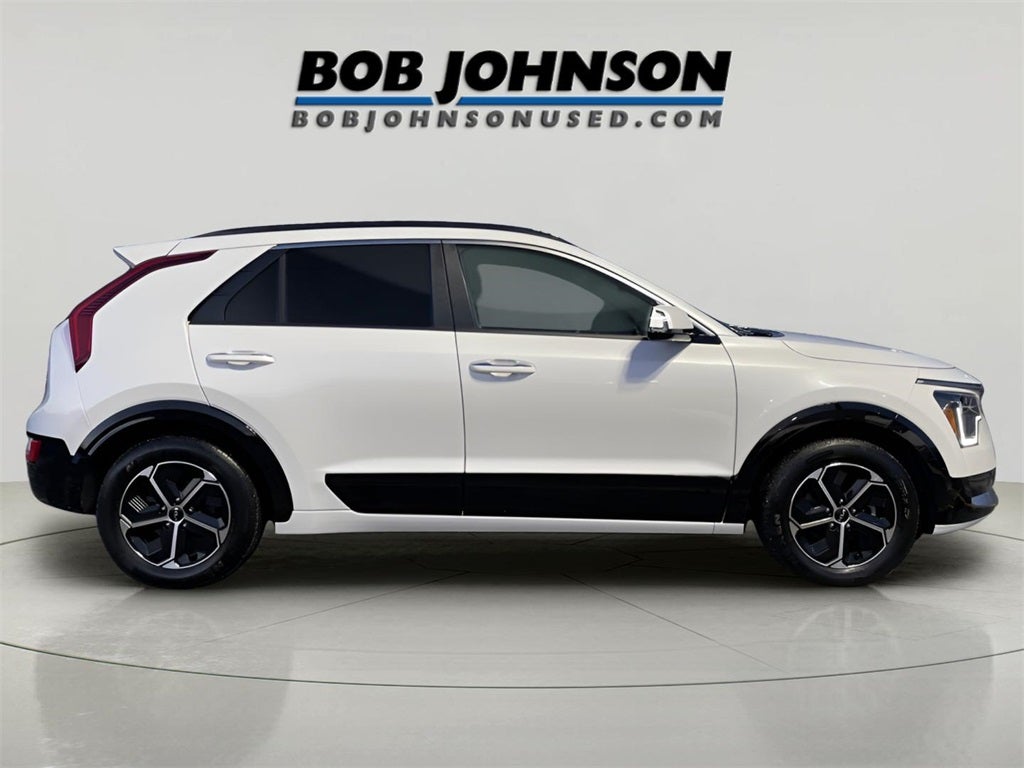 2023 Kia Niro SX