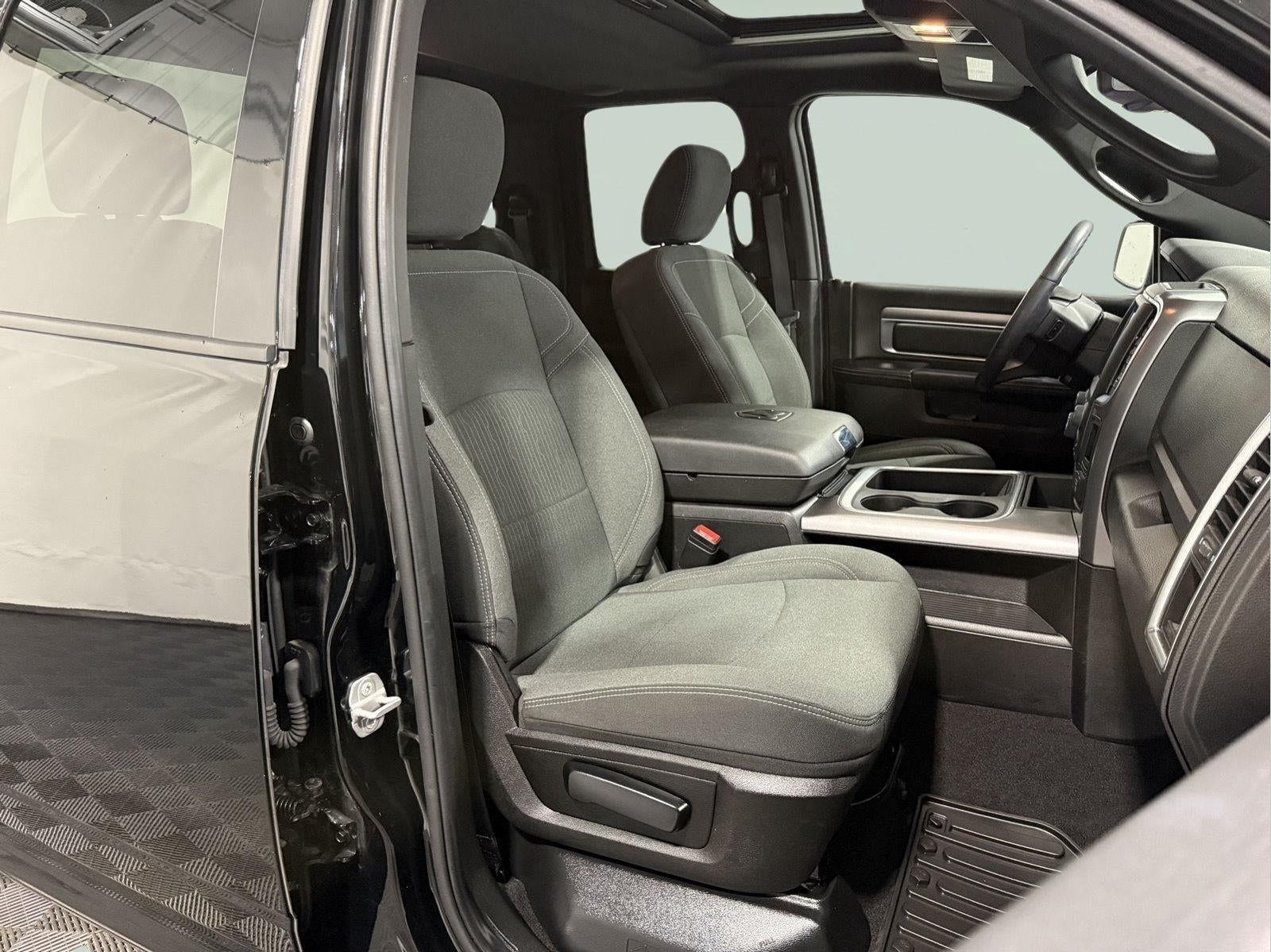 2023 RAM 1500 Classic Warlock Quad Cab 4x4 6'4' Box