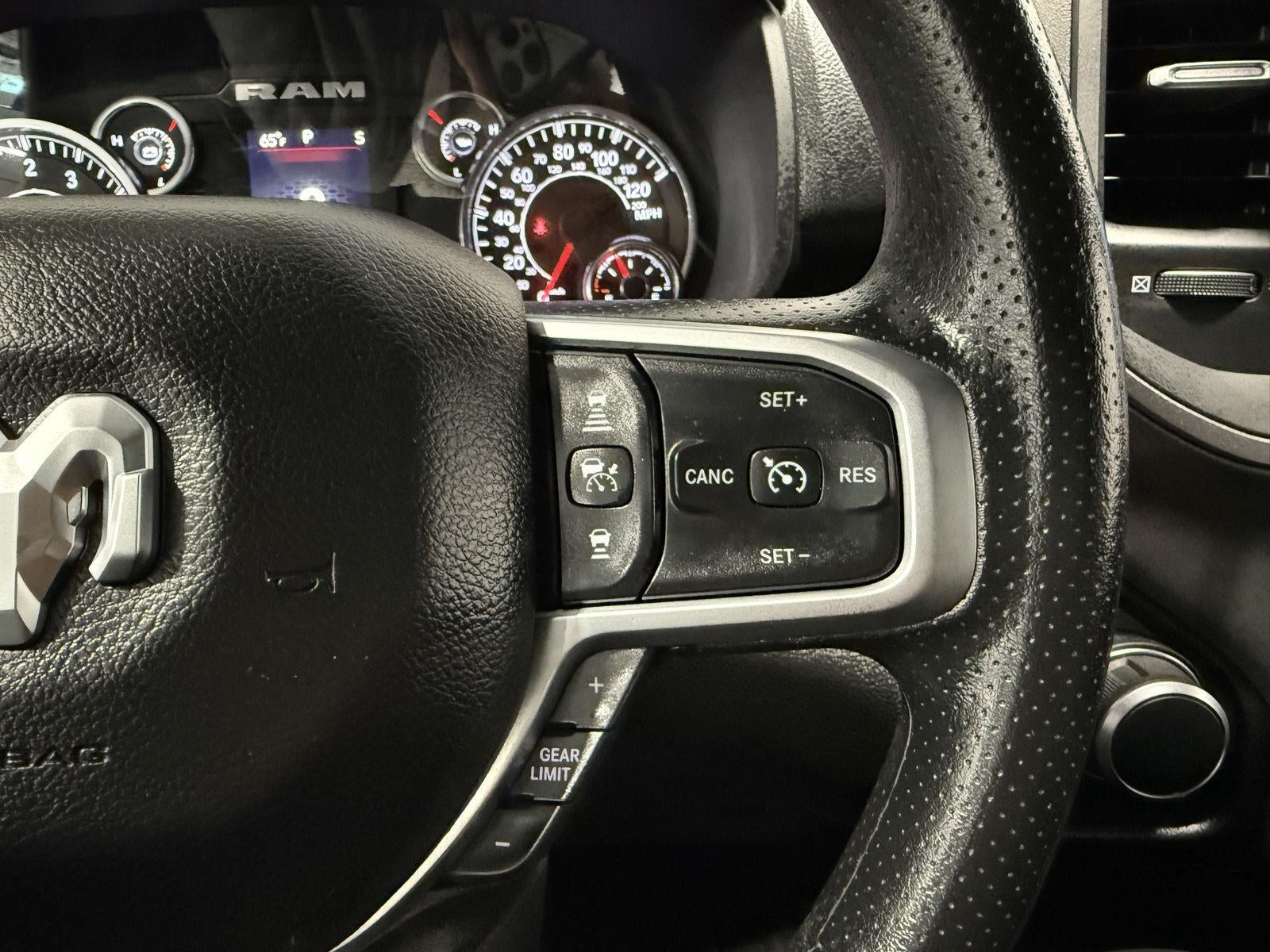 2025 RAM 1500 Tradesman Quad Cab 4x4 6'4' Box