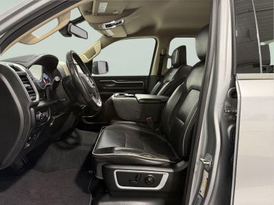 2019 RAM 1500 Laramie Crew Cab 4x4 5'7' Box