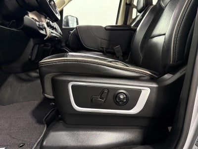 2019 RAM 1500 Laramie Crew Cab 4x4 5'7' Box