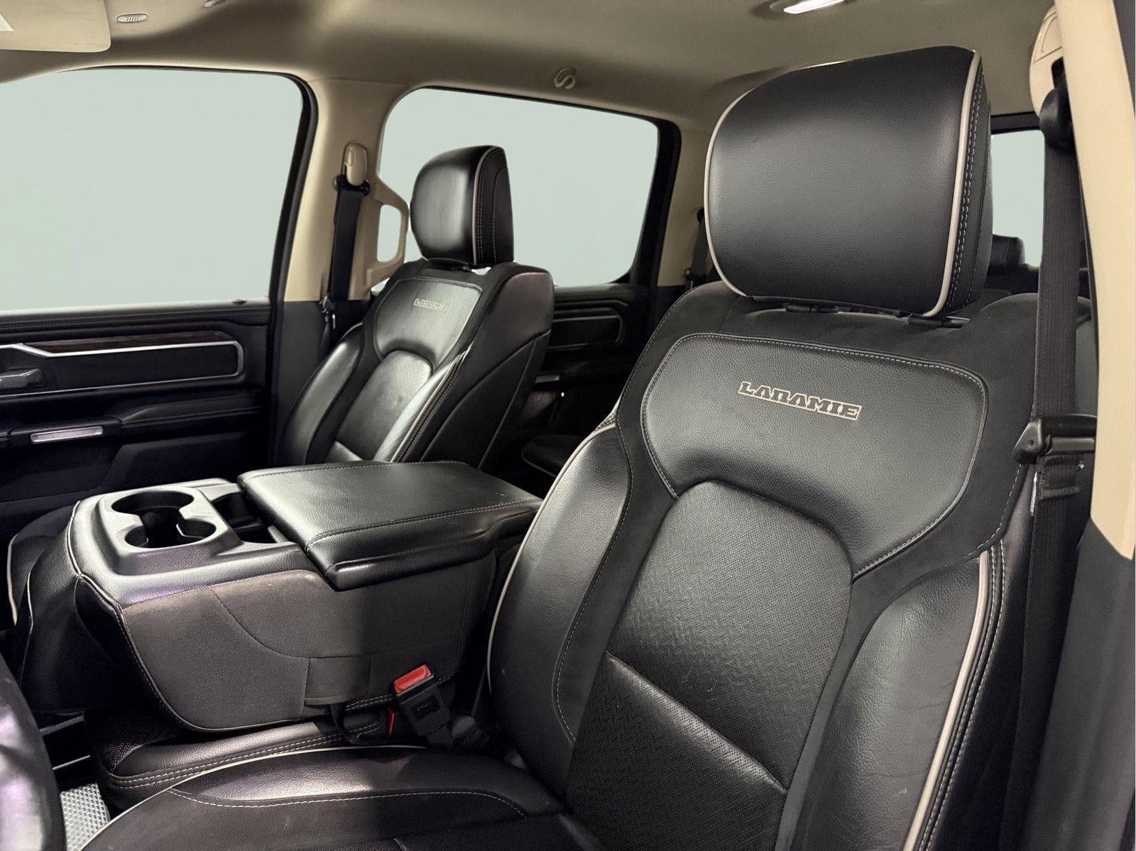 2019 RAM 1500 Laramie Crew Cab 4x4 5'7' Box