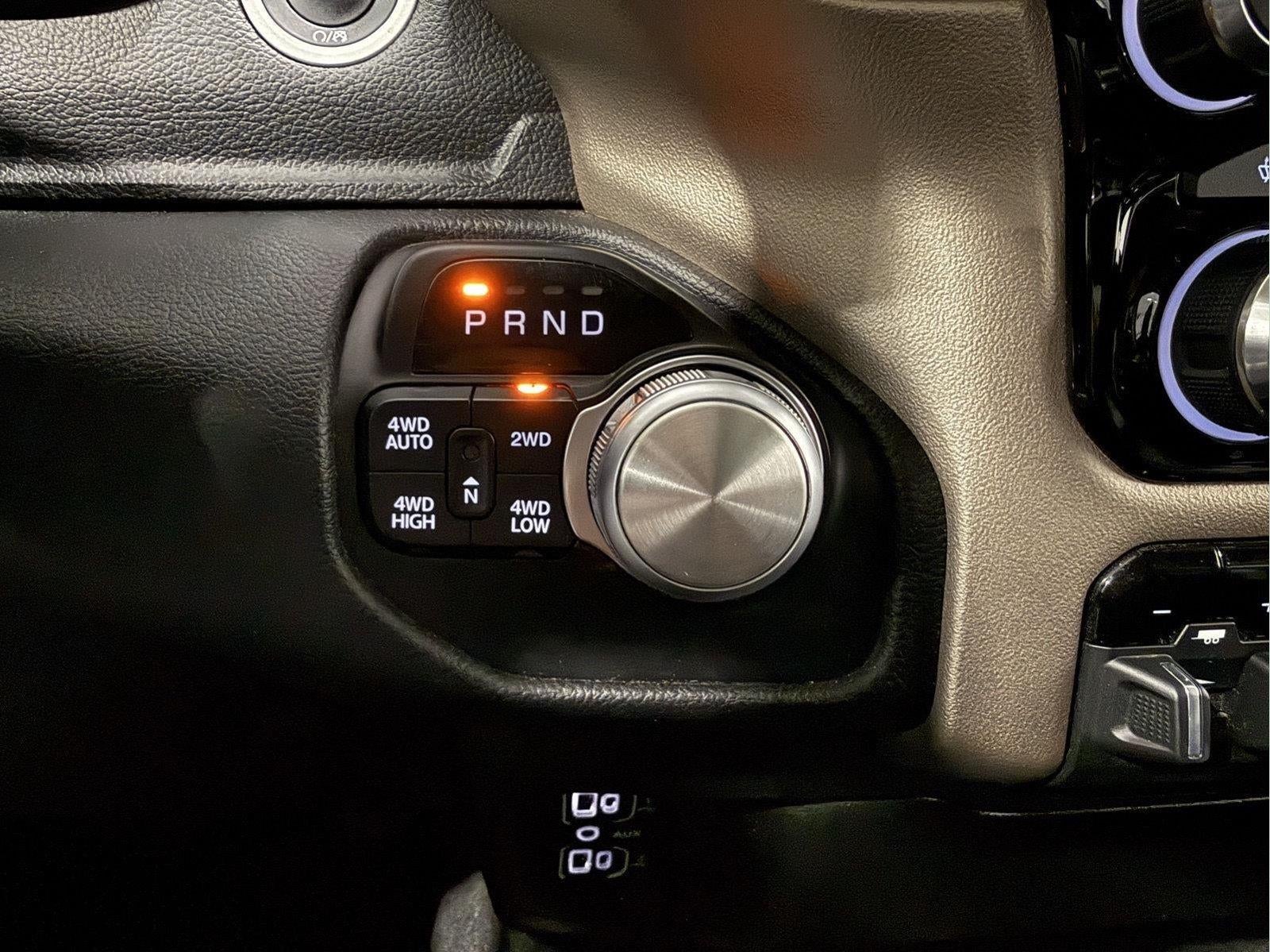 2019 RAM 1500 Laramie Crew Cab 4x4 5'7' Box