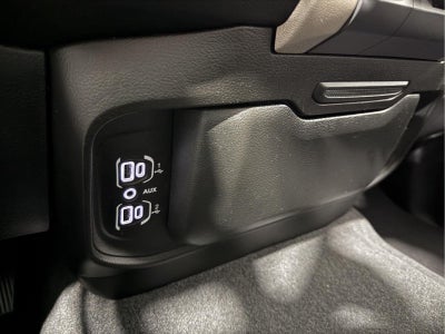 2019 RAM 1500 Laramie Crew Cab 4x4 5'7' Box
