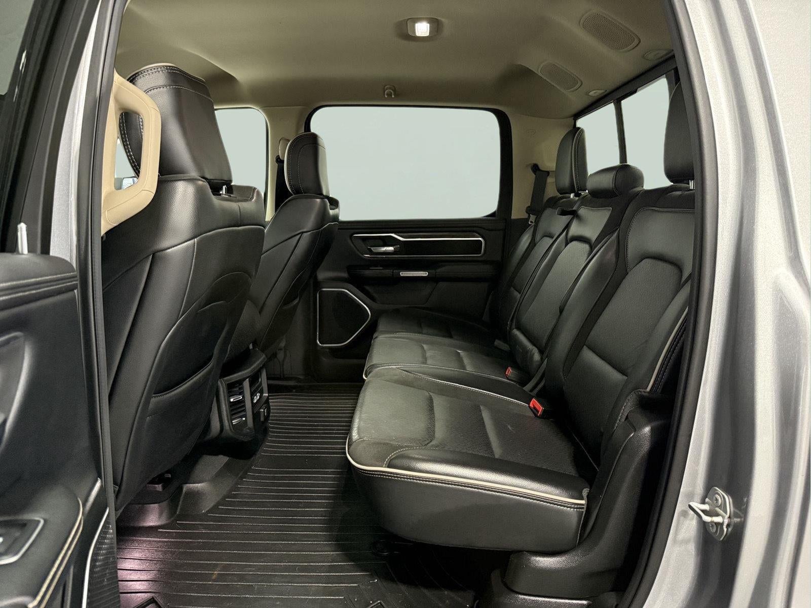 2019 RAM 1500 Laramie Crew Cab 4x4 5'7' Box