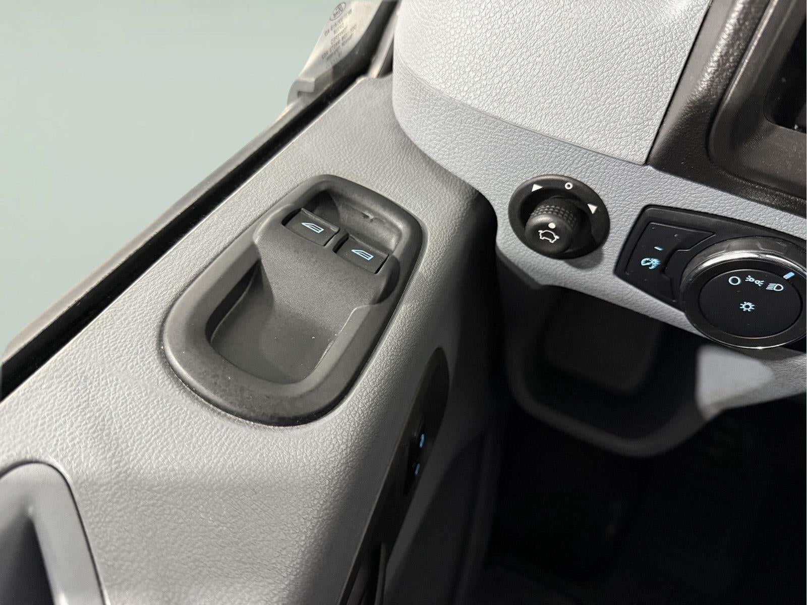 2019 Ford Transit 150 XL