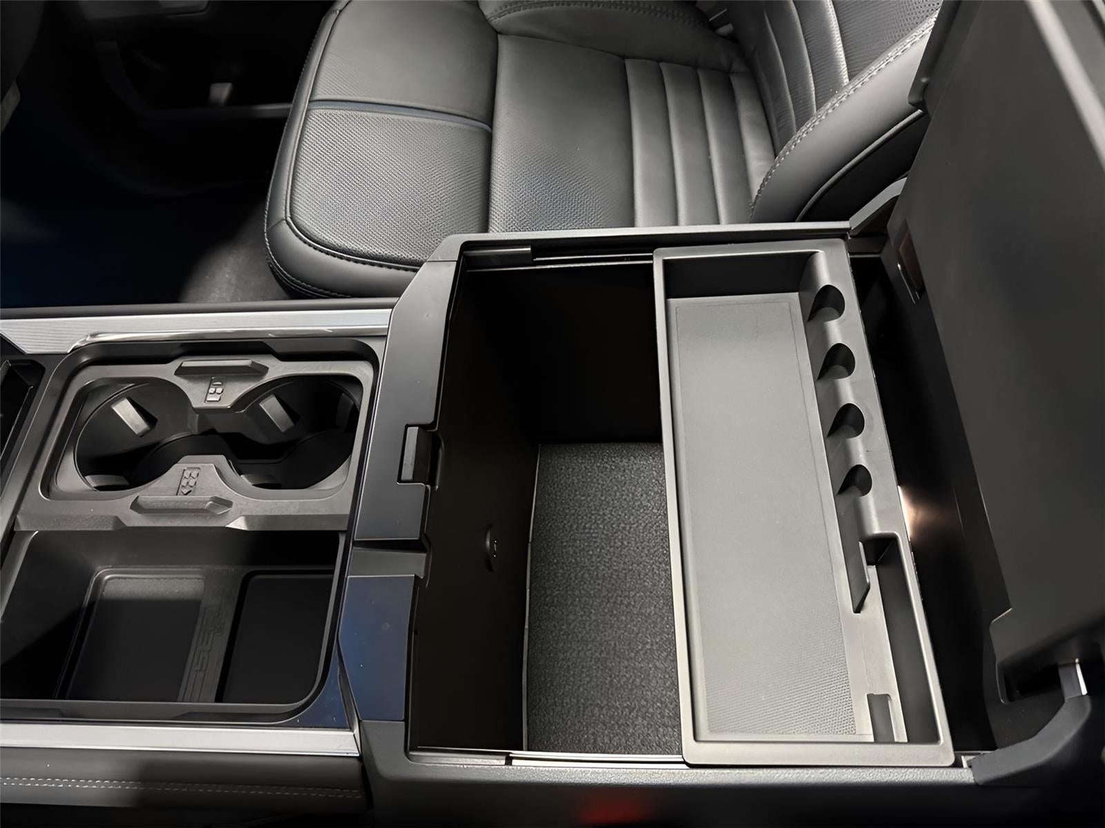 2025 Ford F-250 Platinum