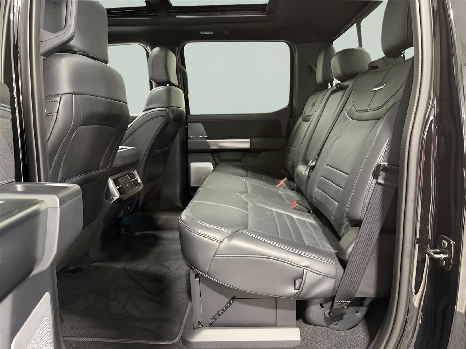 2025 Ford F-250 Platinum