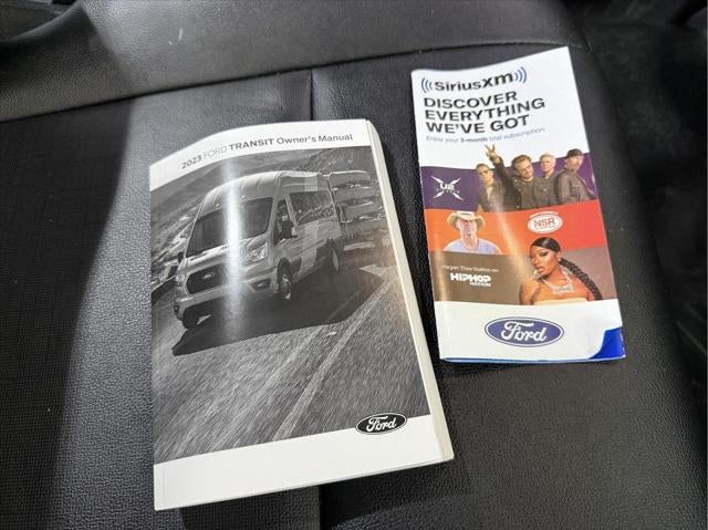 2023 Ford Furgoneta de carga Transit-250 T-250 130' Med Rf 9070 GVWR RWD