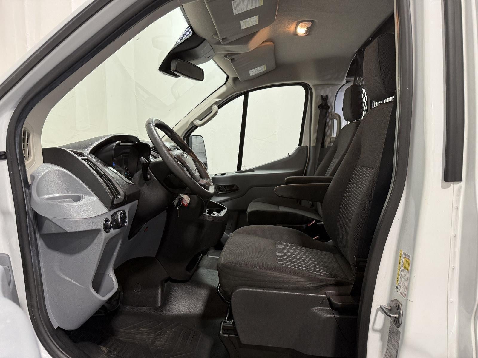 2018 Ford Transit-250 T-250 130 Low Rf 9000 GVWR Swing-Out RH Dr
