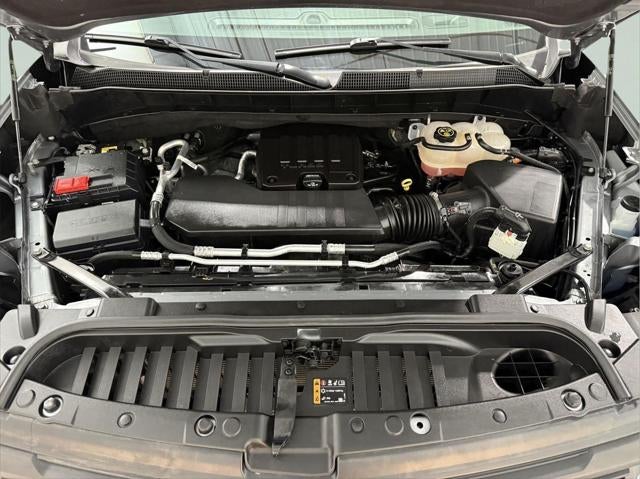 2023 Chevrolet Silverado 1500 4WD Crew Cab Short Bed Custom
