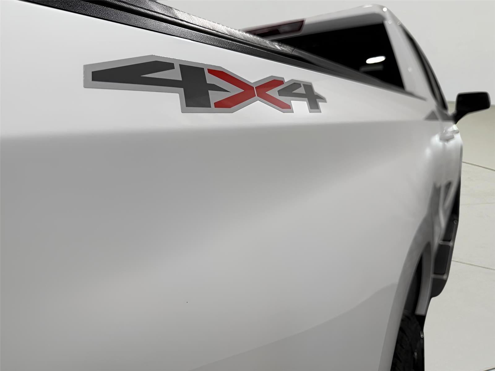 2023 Chevrolet Silverado 1500 4WD Double Cab Standard Bed LT with 2FT