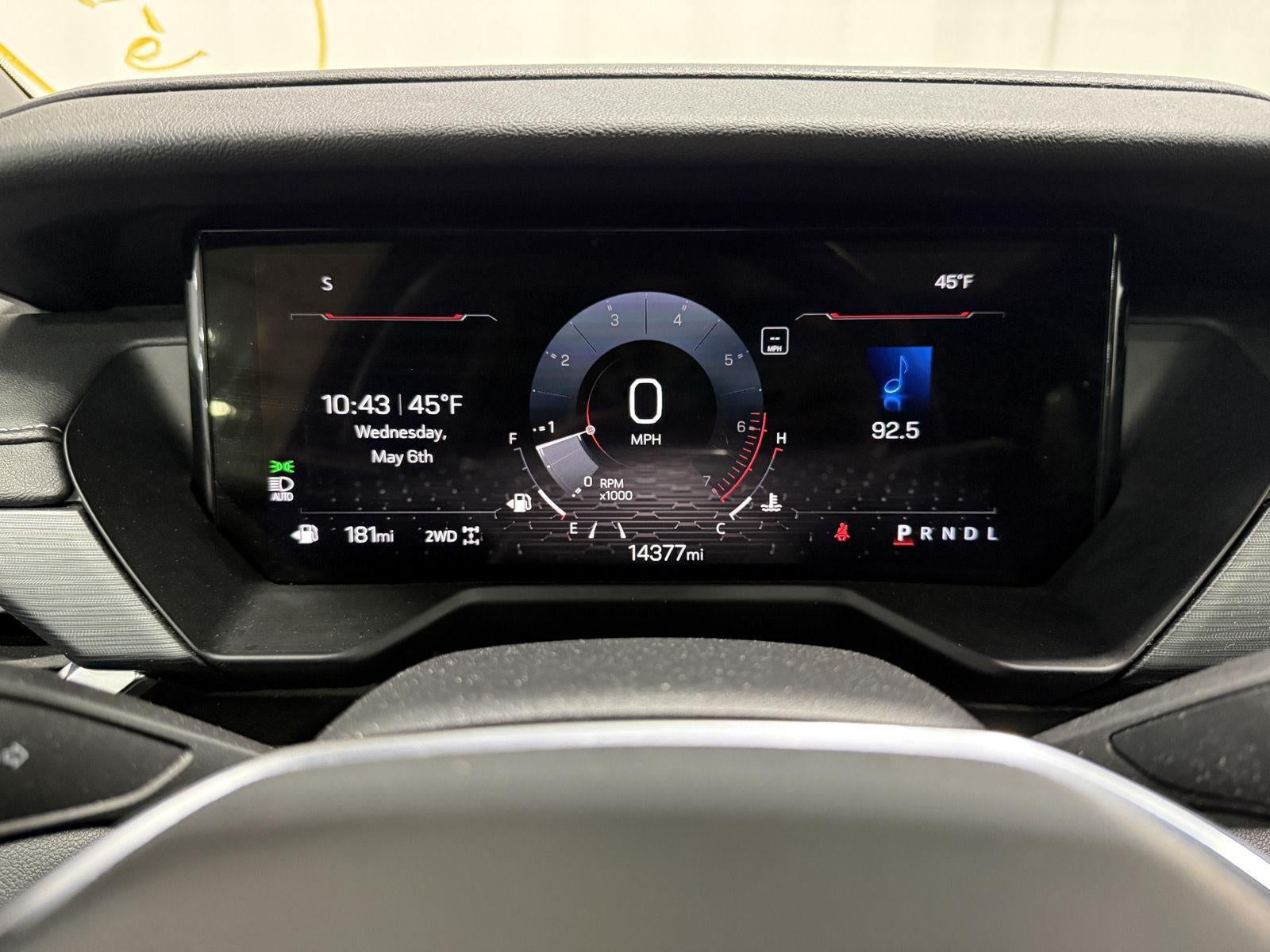 2024 GMC Acadia Elevation