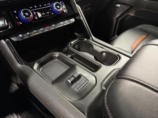 2025 GMC Sierra 2500HD 4WD Crew Cab Standard Bed AT4
