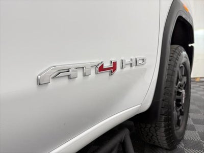 2025 GMC Sierra 2500HD 4WD Crew Cab Standard Bed AT4