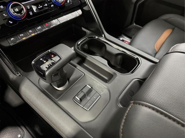 2025 GMC Sierra 1500 4WD Crew Cab Short Box AT4