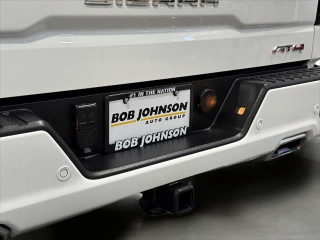 2025 GMC Sierra 1500 4WD Crew Cab Short Box AT4