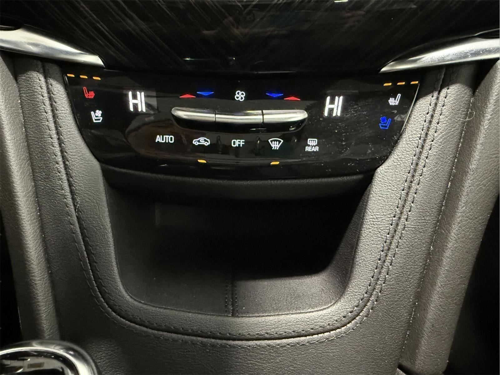 2025 Cadillac XT6 AWD Premium Luxury