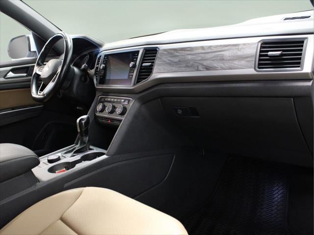 2020 Volkswagen Atlas Cross Sport 2.0T SE