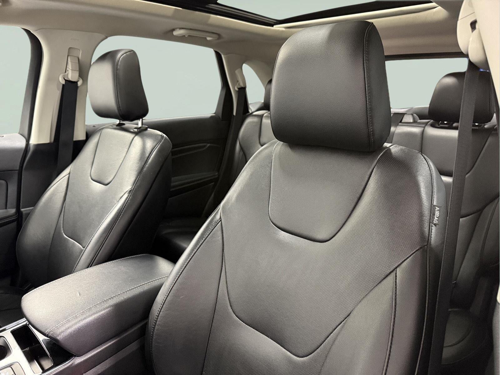 2020 Ford Edge Titanium