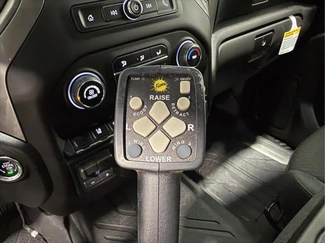 2025 Chevrolet Silverado 2500HD 4WD Crew Cab Standard Bed Custom