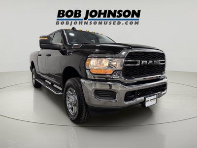 2024 RAM 2500 Tradesman Crew Cab 4x4 6'4' Box