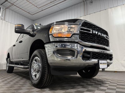 2024 RAM 2500 Tradesman Crew Cab 4x4 6'4' Box