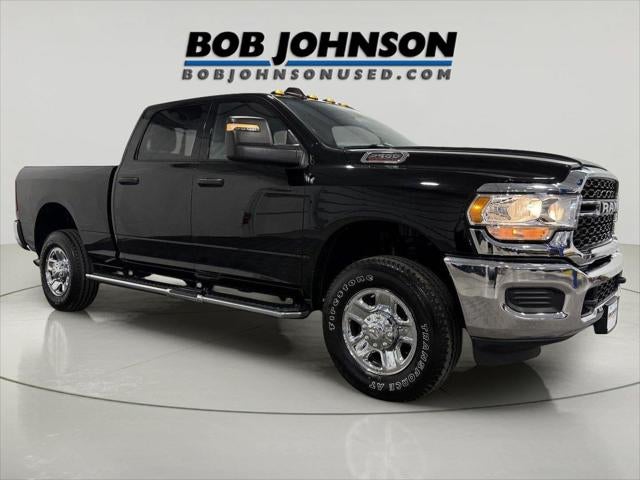 2024 RAM 2500 Tradesman Crew Cab 4x4 6'4' Box