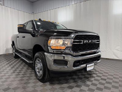 2024 RAM 2500 Tradesman Crew Cab 4x4 6'4' Box