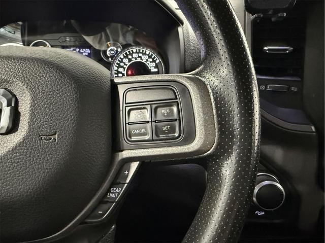 2021 RAM 2500 Tradesman Crew Cab 4x4 6'4' Box