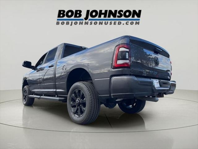 2021 RAM 2500 Big Horn Crew Cab 4x4 6'4' Box