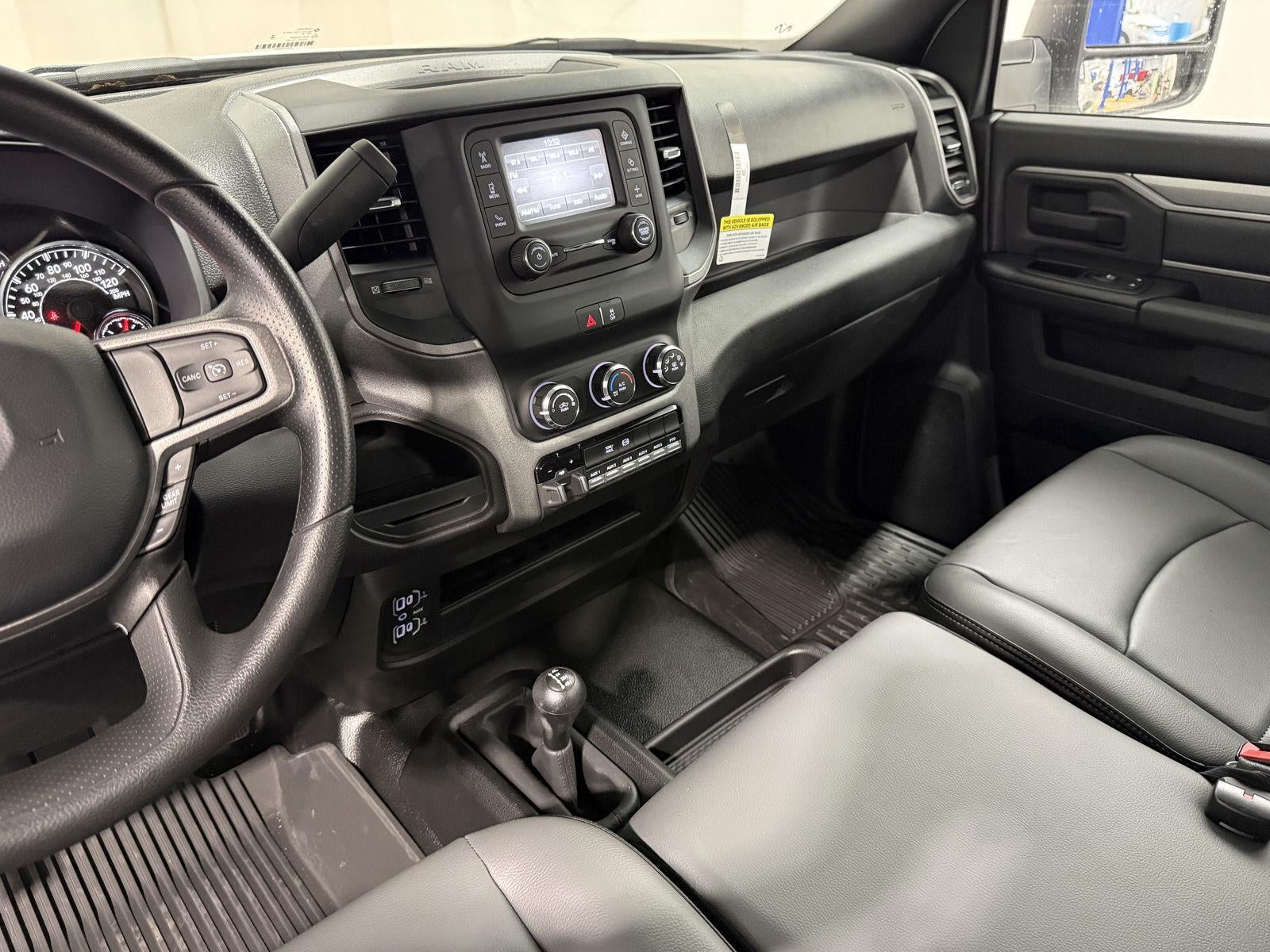 2024 RAM 5500 Chassis Tradesman/SLT