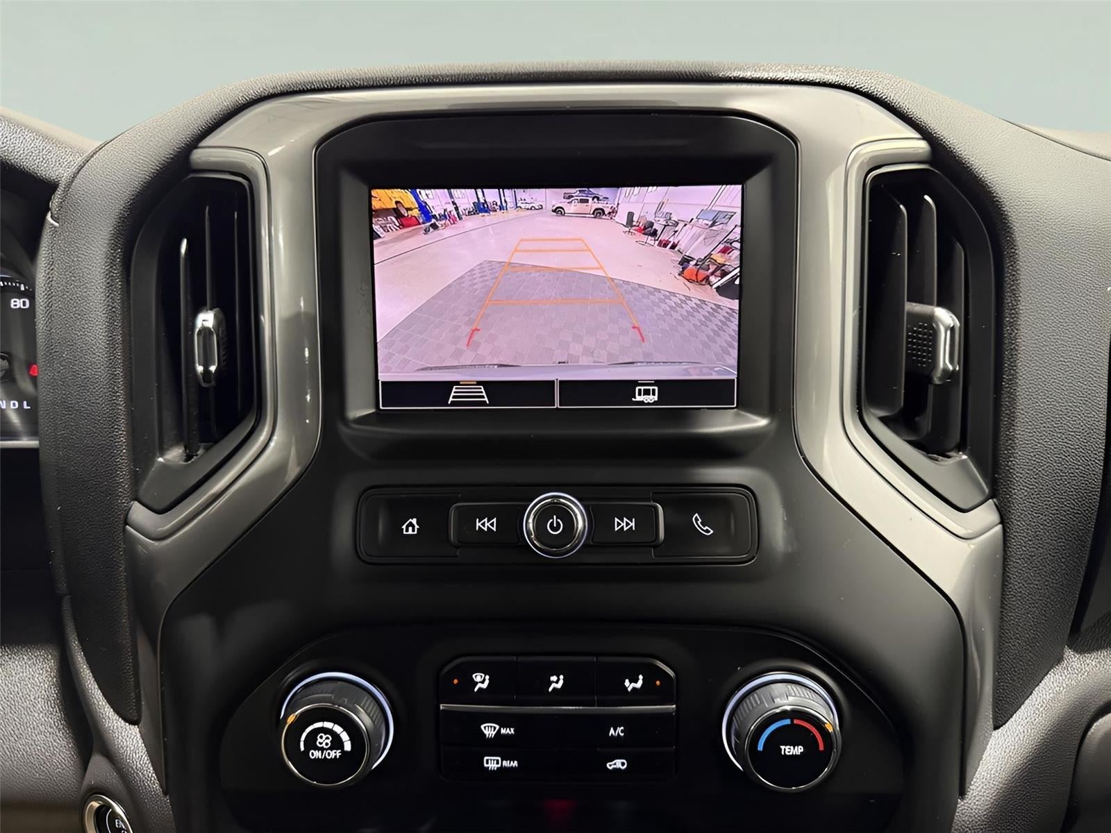 2024 Chevrolet Silverado 1500 4WD Crew Cab Short Bed Custom