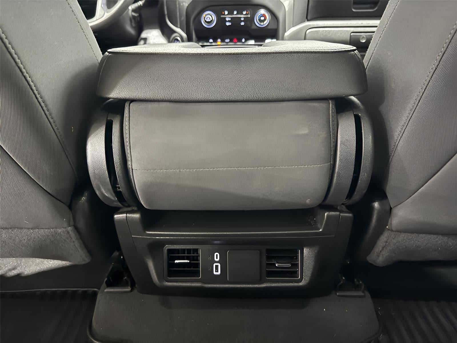 2024 Chevrolet Silverado 1500 4WD Crew Cab Short Bed Custom