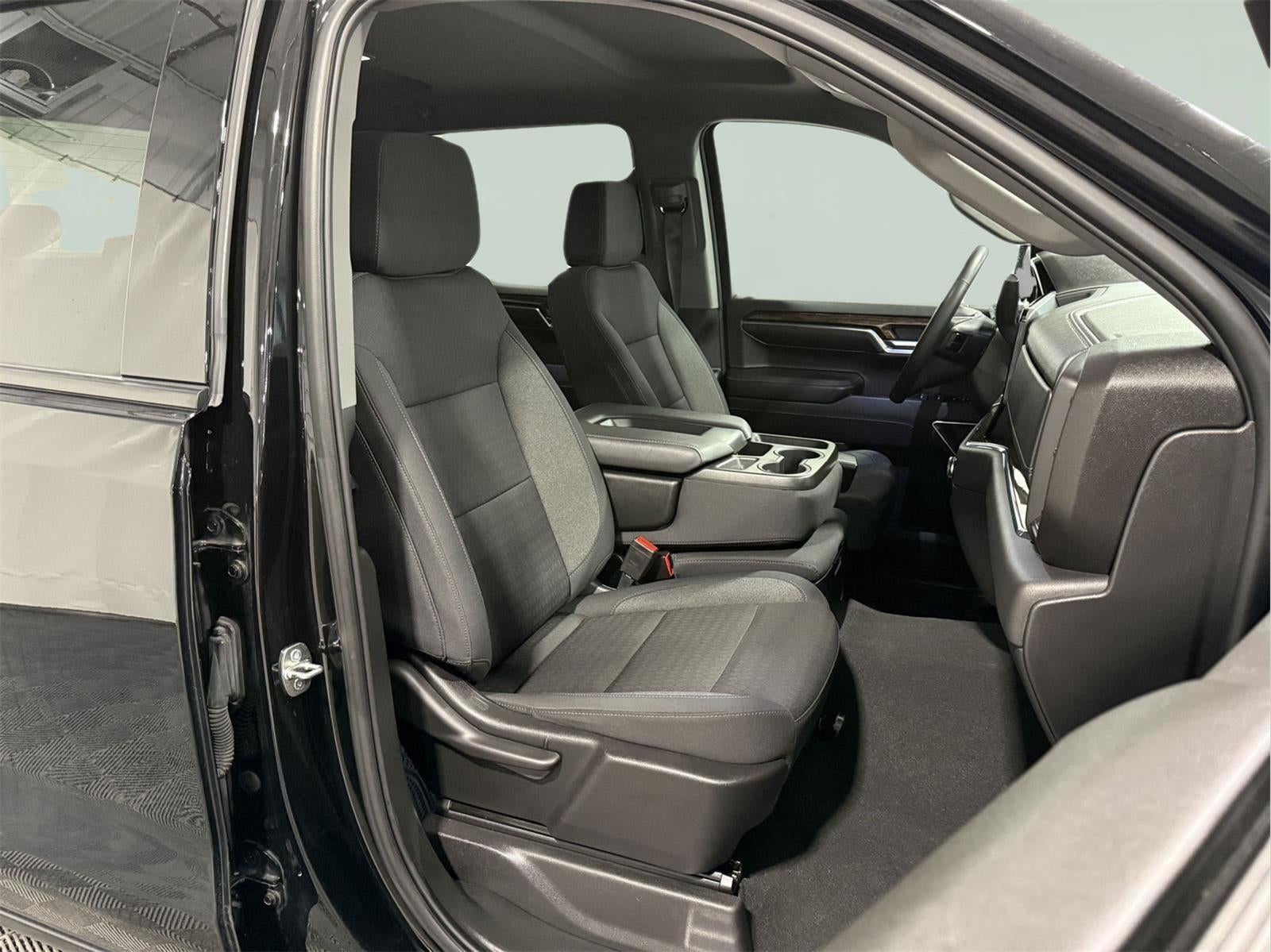 2024 GMC Sierra 1500 4WD Crew Cab Short Box Elevation with 3VL