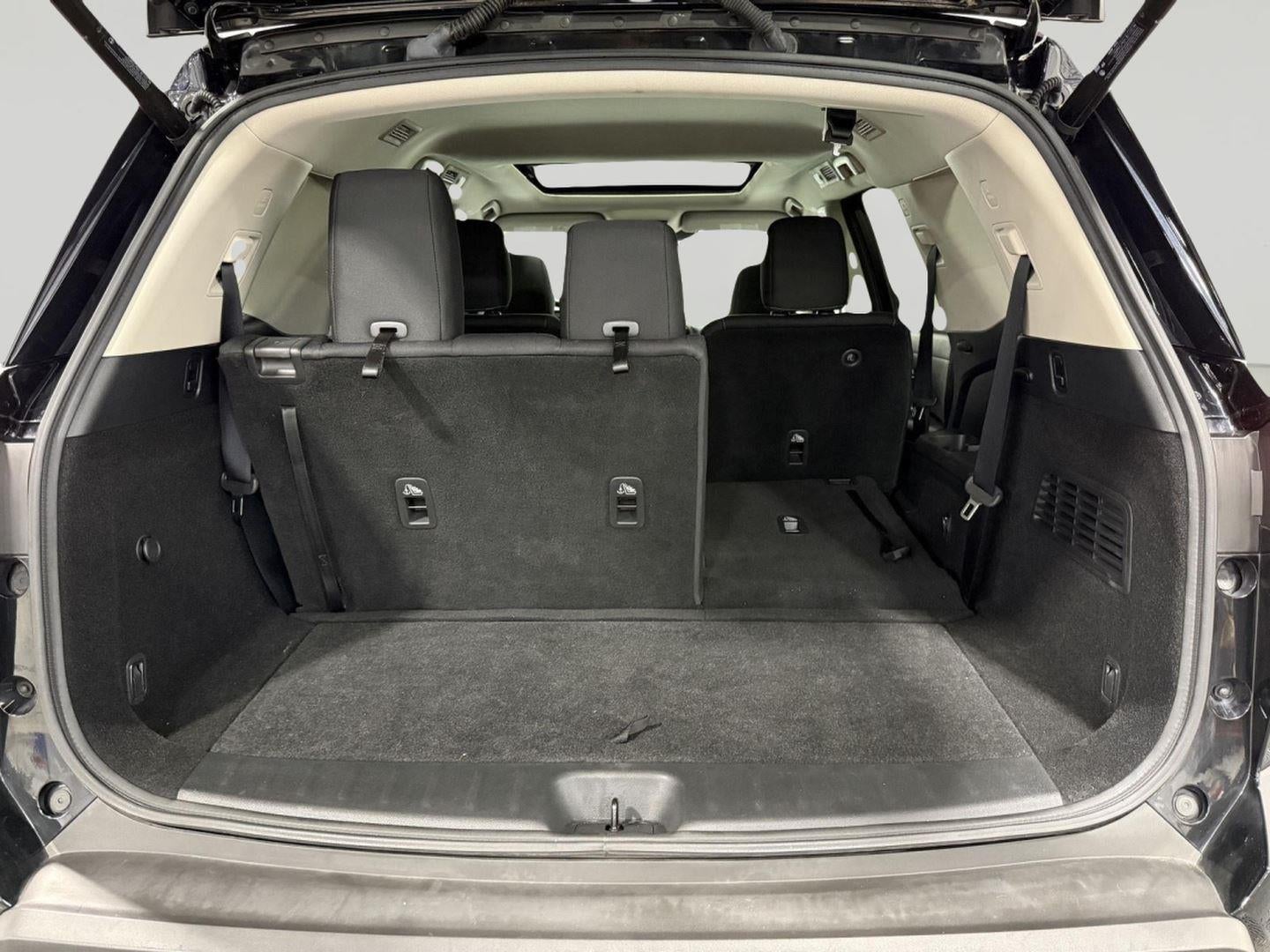 2022 Nissan Pathfinder SV 4WD