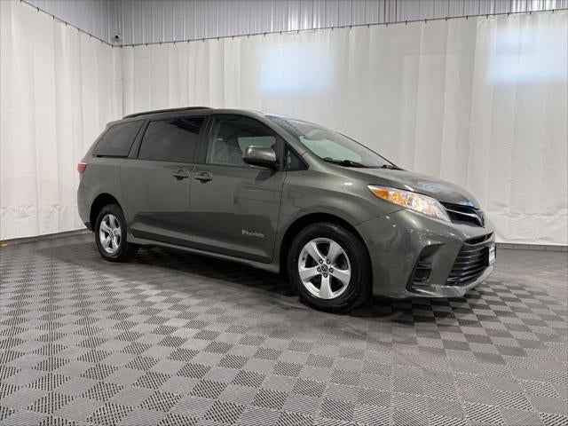 2020 Toyota Sienna LE
