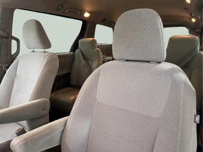 2020 Toyota Sienna LE