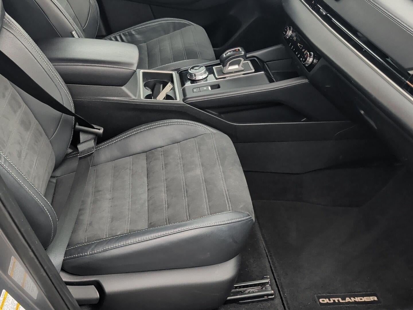 2022 Mitsubishi Outlander SE Launch Edition S-AWC