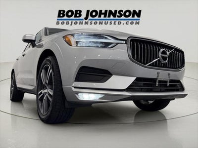 2021 Volvo XC60 T6 Momentum