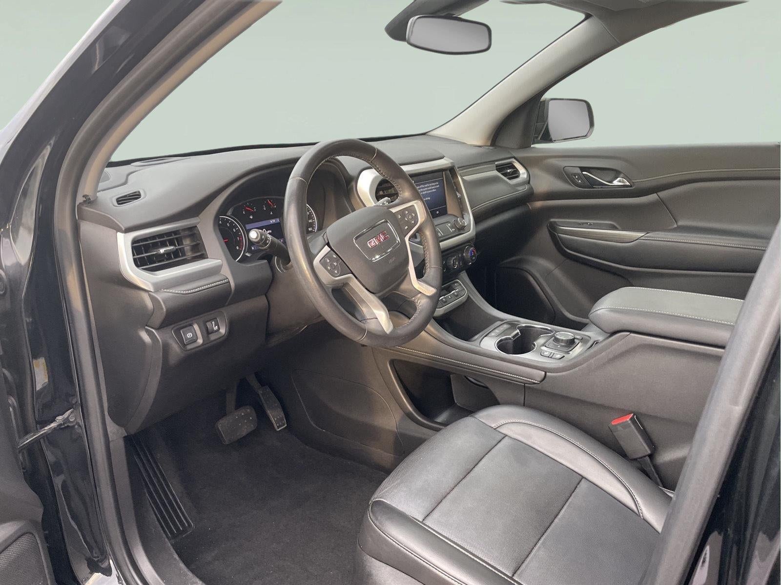 2022 GMC Acadia SLT