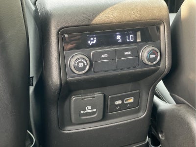 2022 GMC Acadia SLT