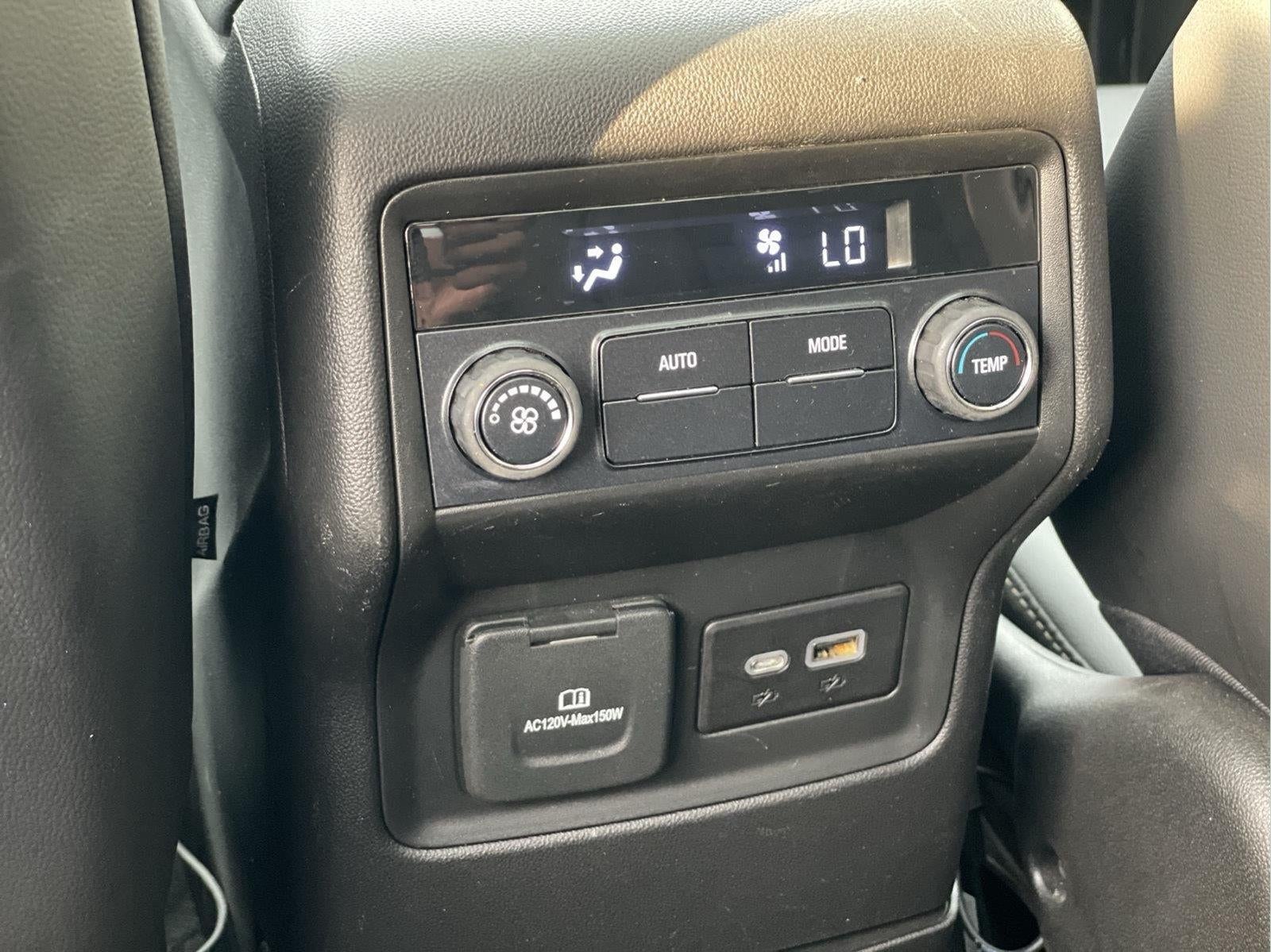 2022 GMC Acadia SLT