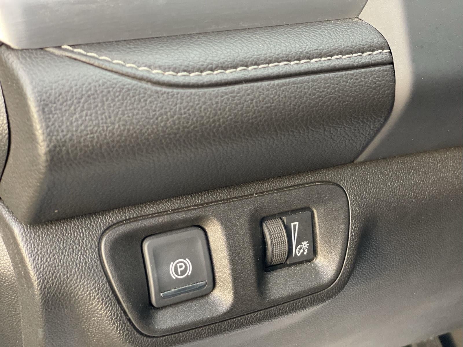 2022 GMC Acadia SLT