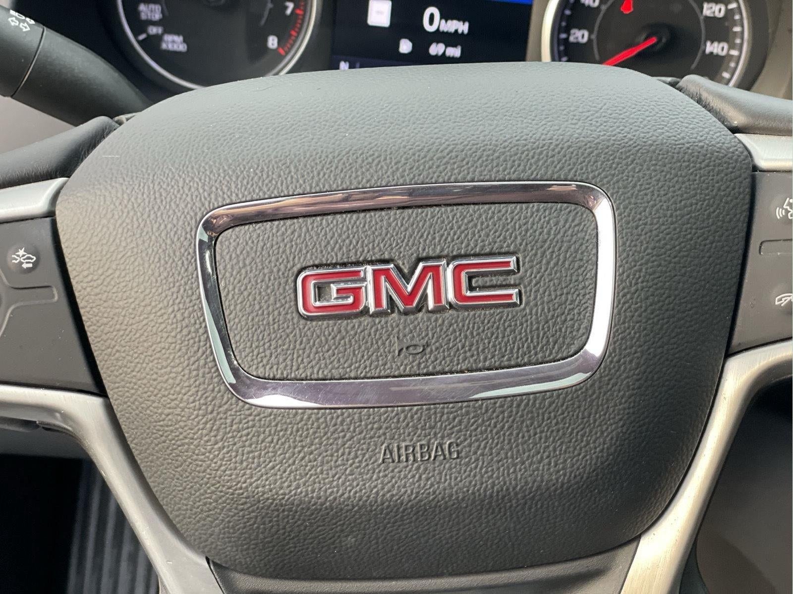 2022 GMC Acadia SLT