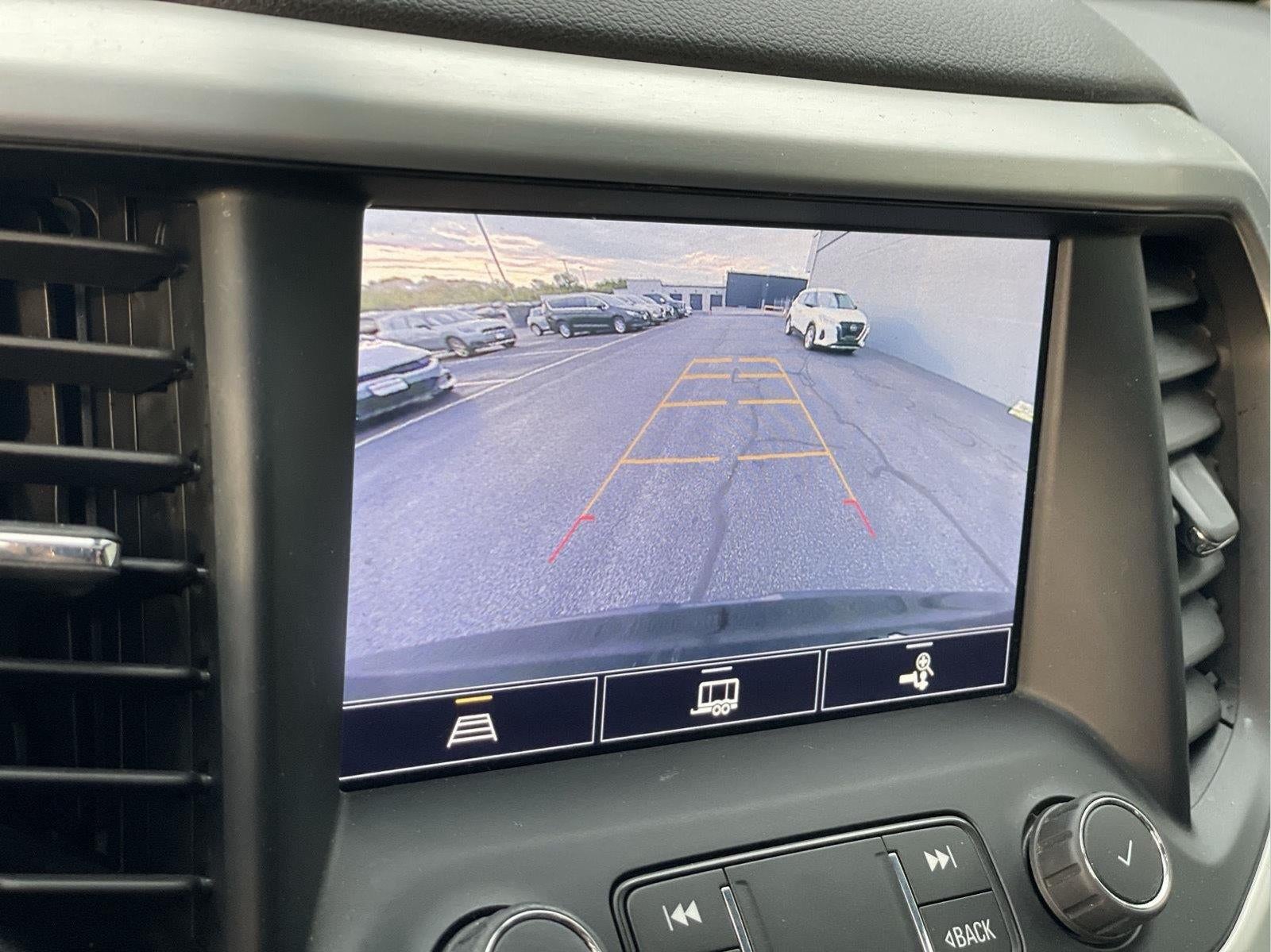 2022 GMC Acadia SLT