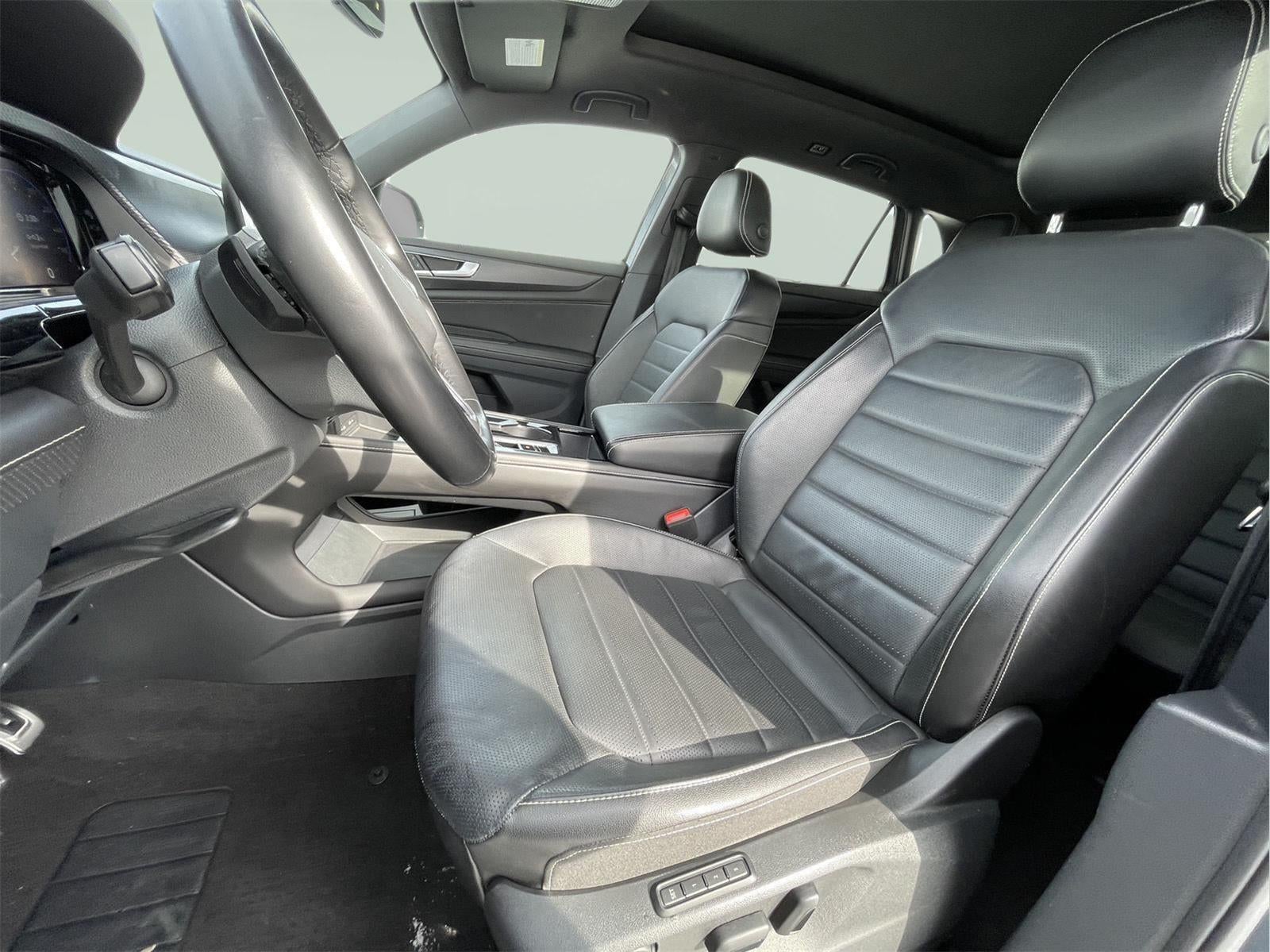 2024 Volkswagen Atlas Cross Sport 2.0T SEL R-Line