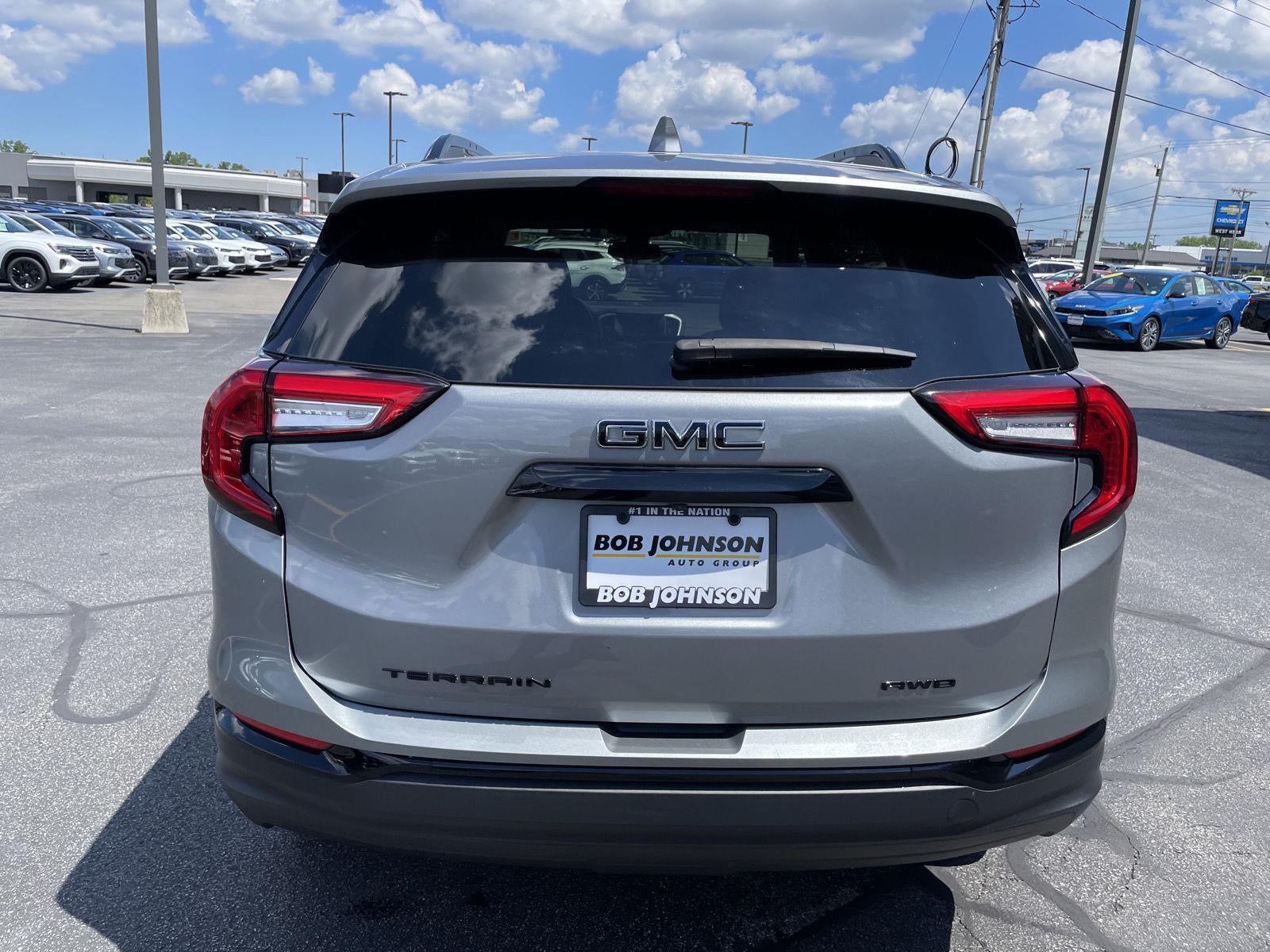2023 GMC Terrain SLE