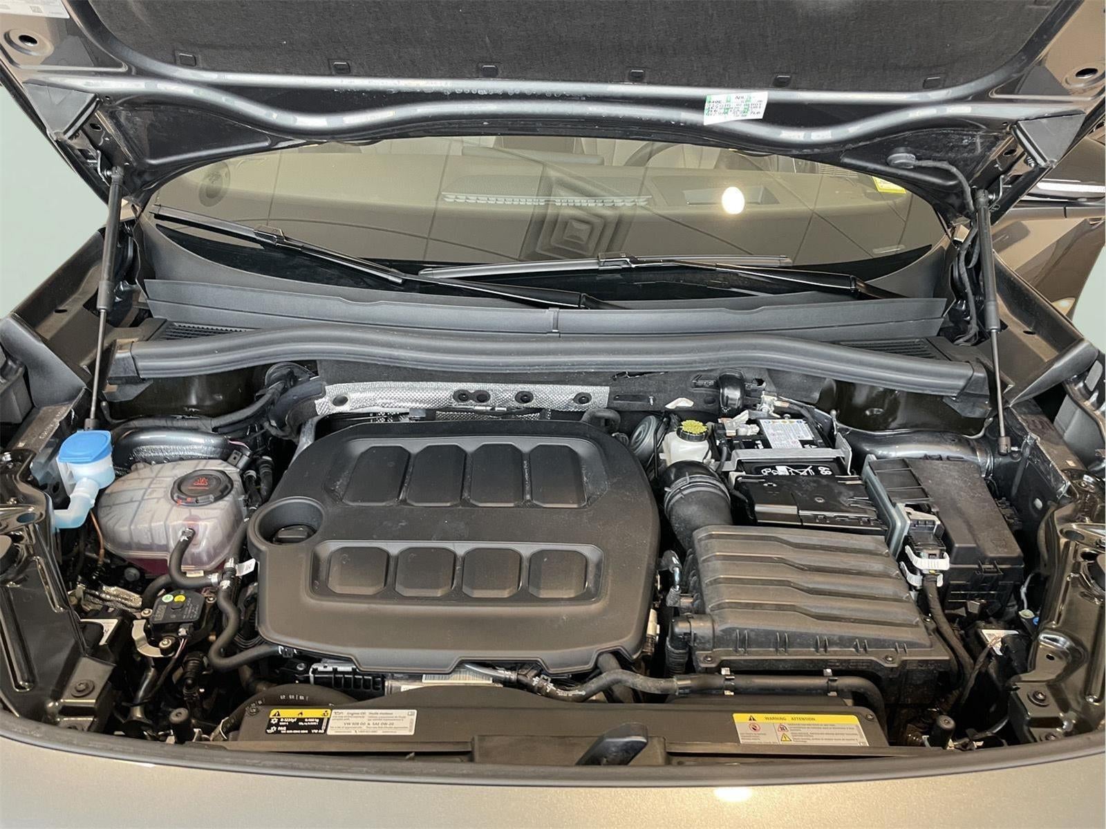 2025 Volkswagen Tiguan SE R-Line Black